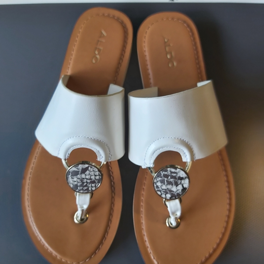 Women's slides